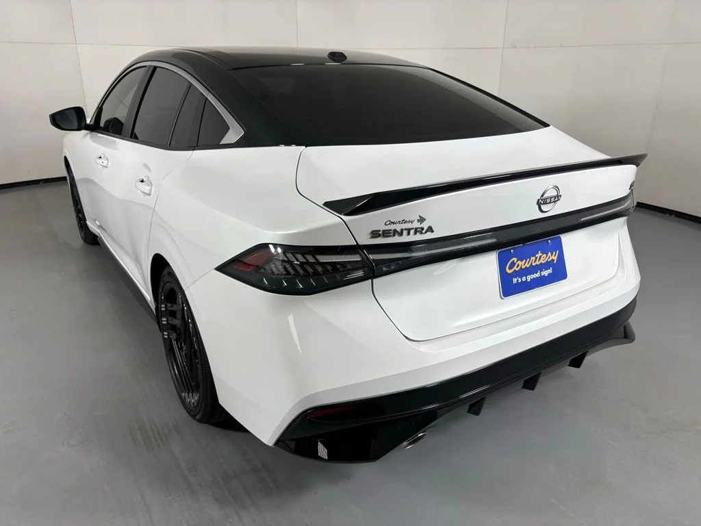 New 2026 Aspen White TriCoat / Super Black Two-tone Nissan SR image 7