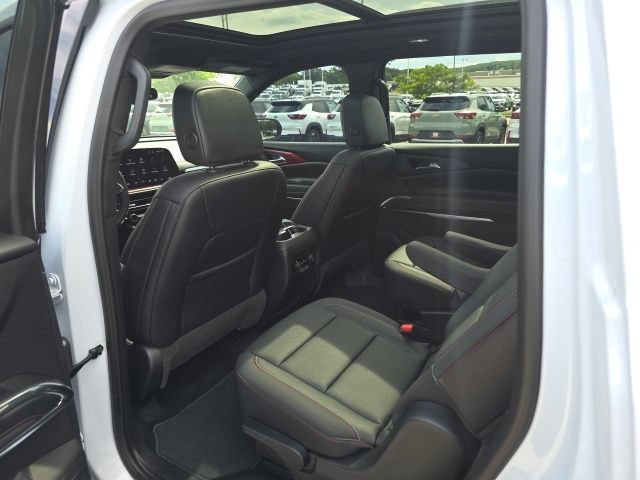 Used 2026 Polar White Tricoat Chevrolet Z71 image 31