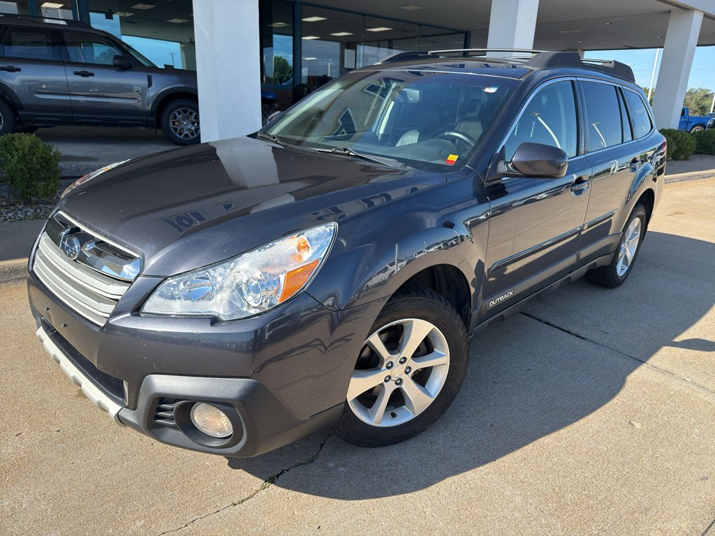 Used 2013 Subaru Outback Limited with VIN 4S4BRCLC0D3247847 for sale in Manhattan, KS