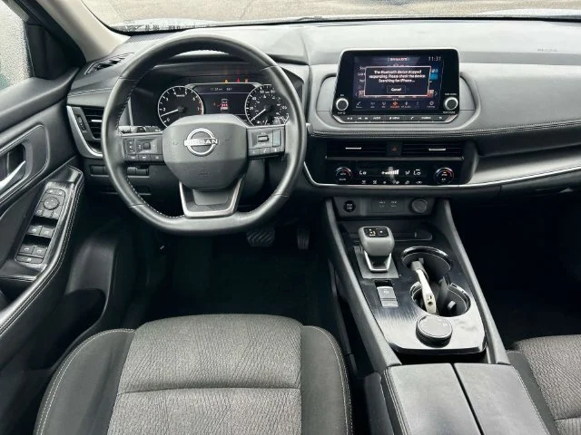 Used 2025 Gray Nissan SV image 15