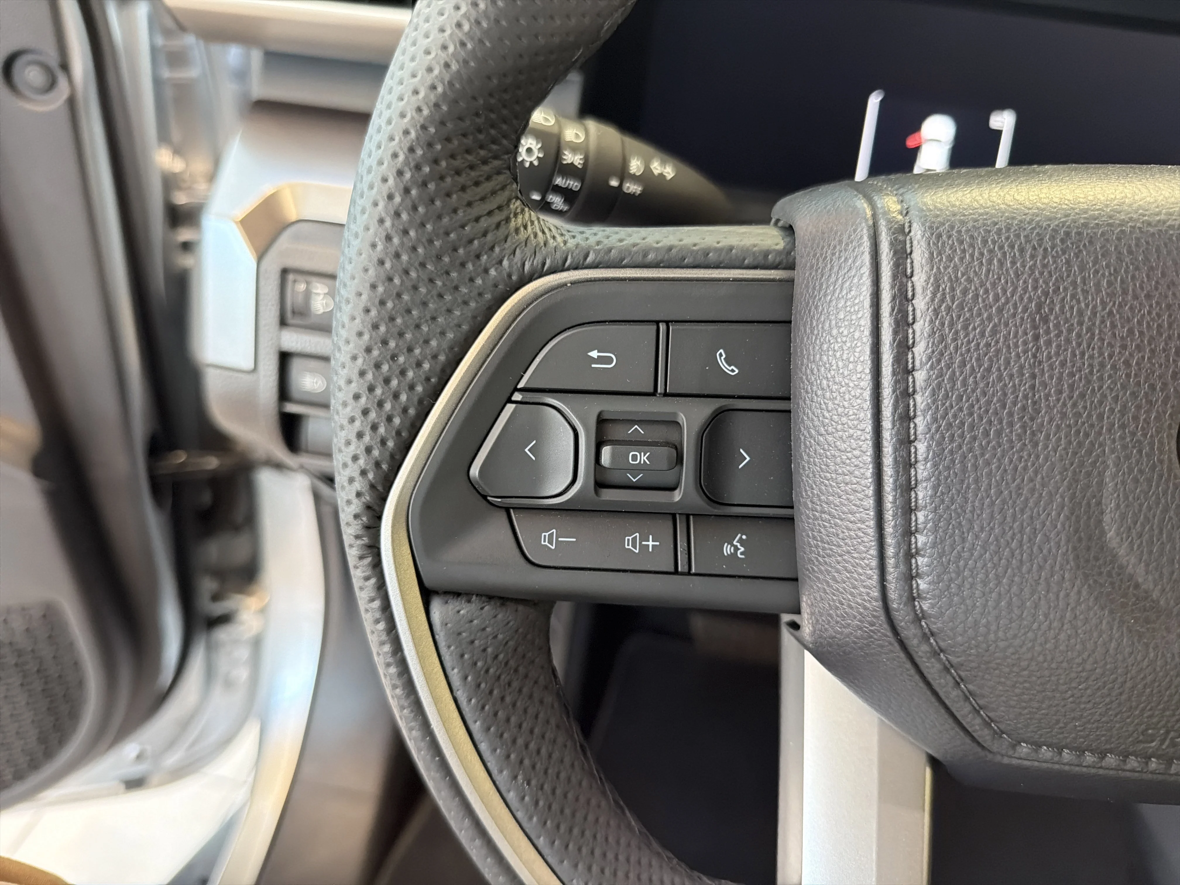 2025 Toyota Tacoma TRD Off Road - Photo 26