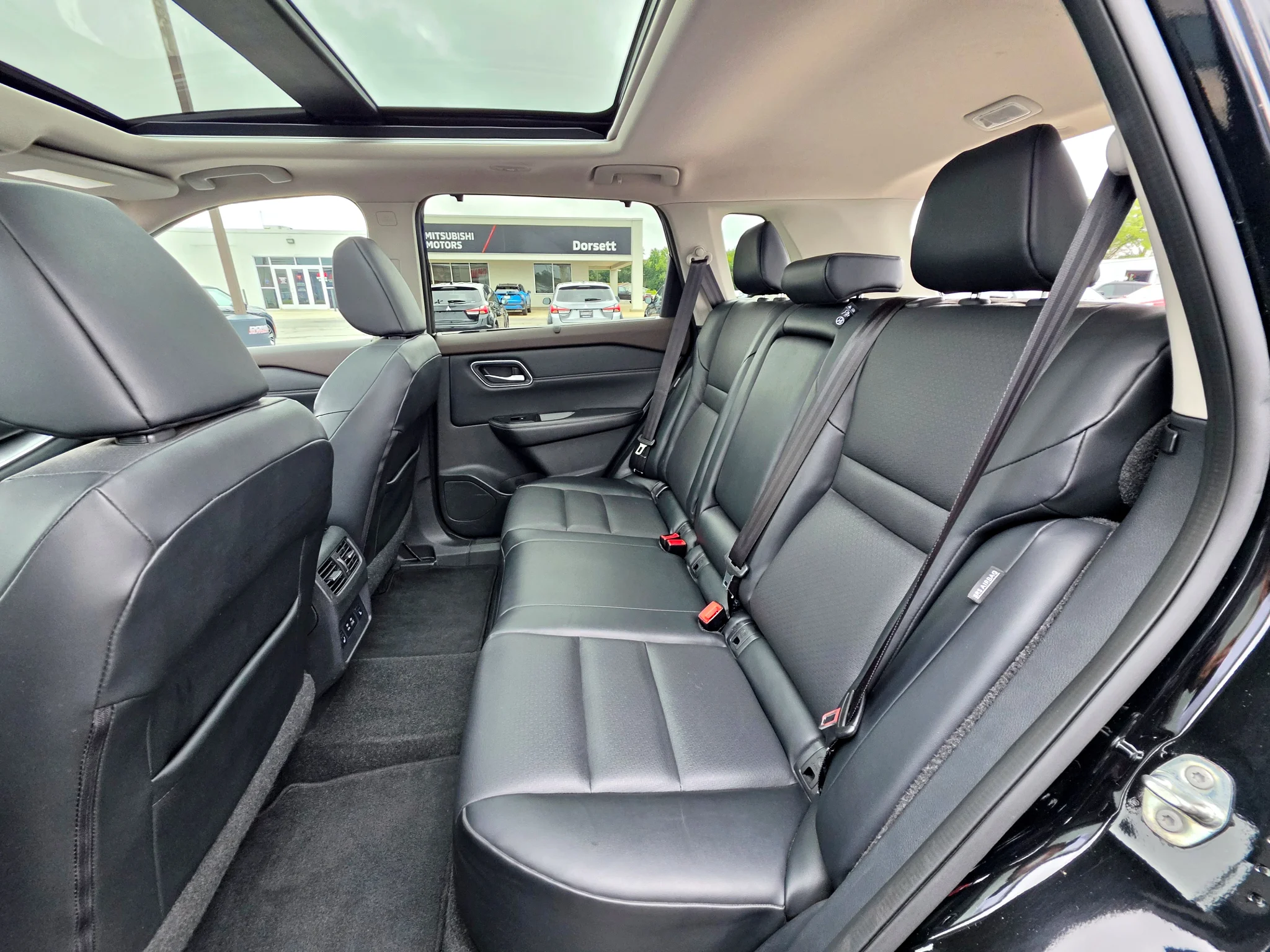 Used 2021 Super Black Nissan SV image 24