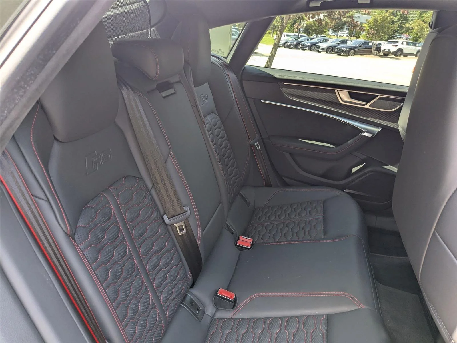 Used 2022 Sebring Black Crystal Effect AUDI  image 31