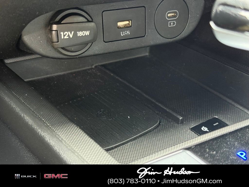 Certified Used 2025 Red Hyundai SEL Convenience image 30