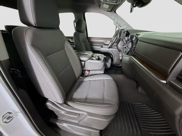 Used 2024 Summit White GMC SLE image 26