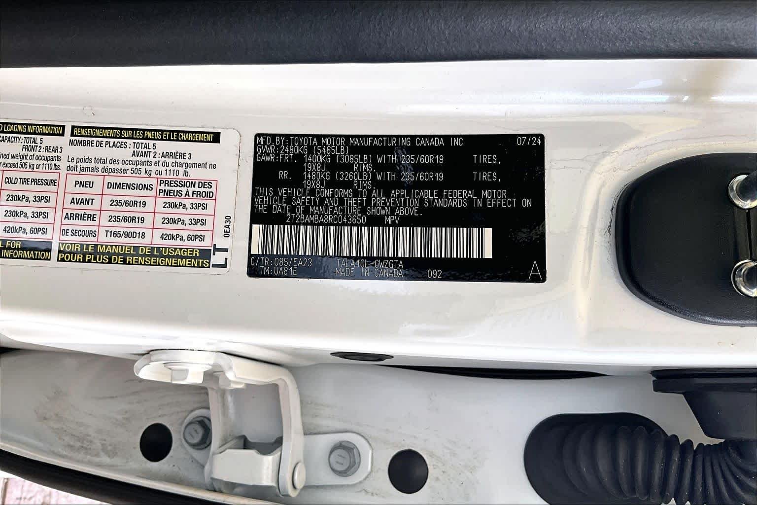 Used 2024 Eminent White Pearl Lexus  image 34