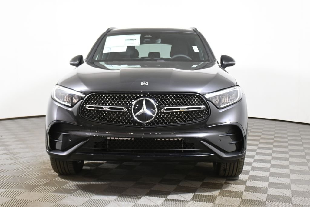 Used 2026 Graphite Grey Metallic Mercedes-Benz GLC 300 image 10