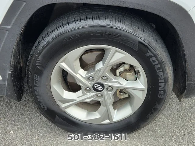 Used 2024 White Hyundai SEL image 19