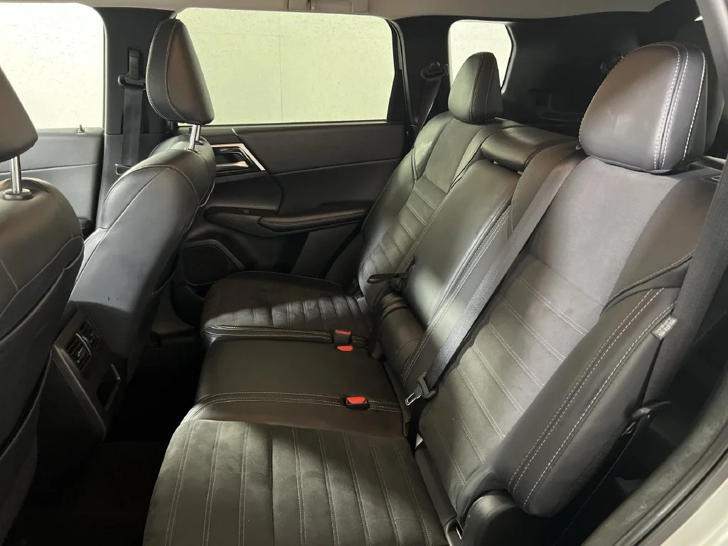 Used 2024 Black Mitsubishi SE image 24