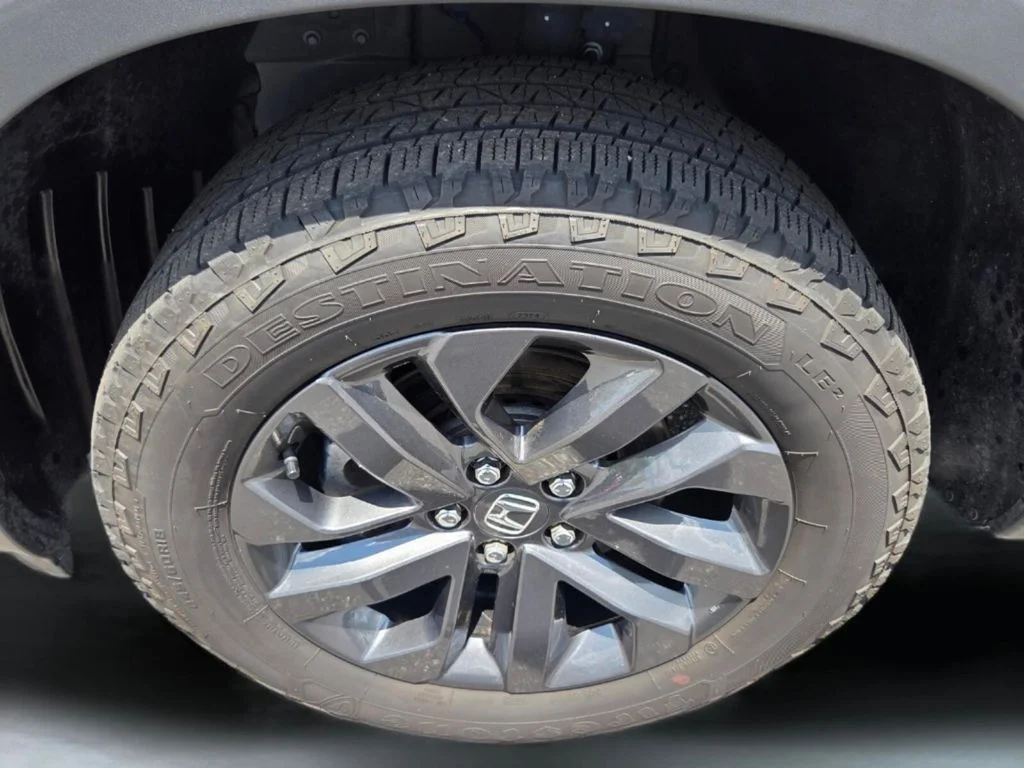Certified Used 2024 Sonic Gray Pearl Honda Sport image 19