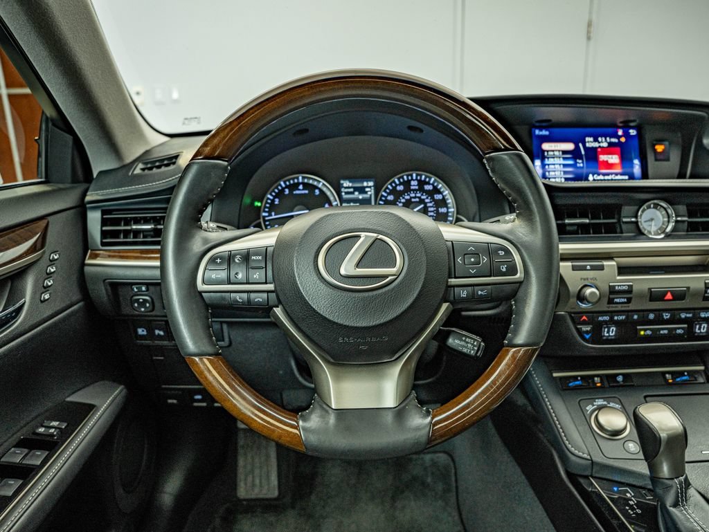 Used 2018 Silver Lexus 350 image 24
