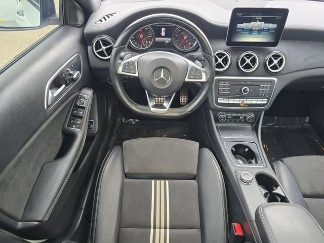 Used 2018 White Mercedes-Benz GLA 250 image 4