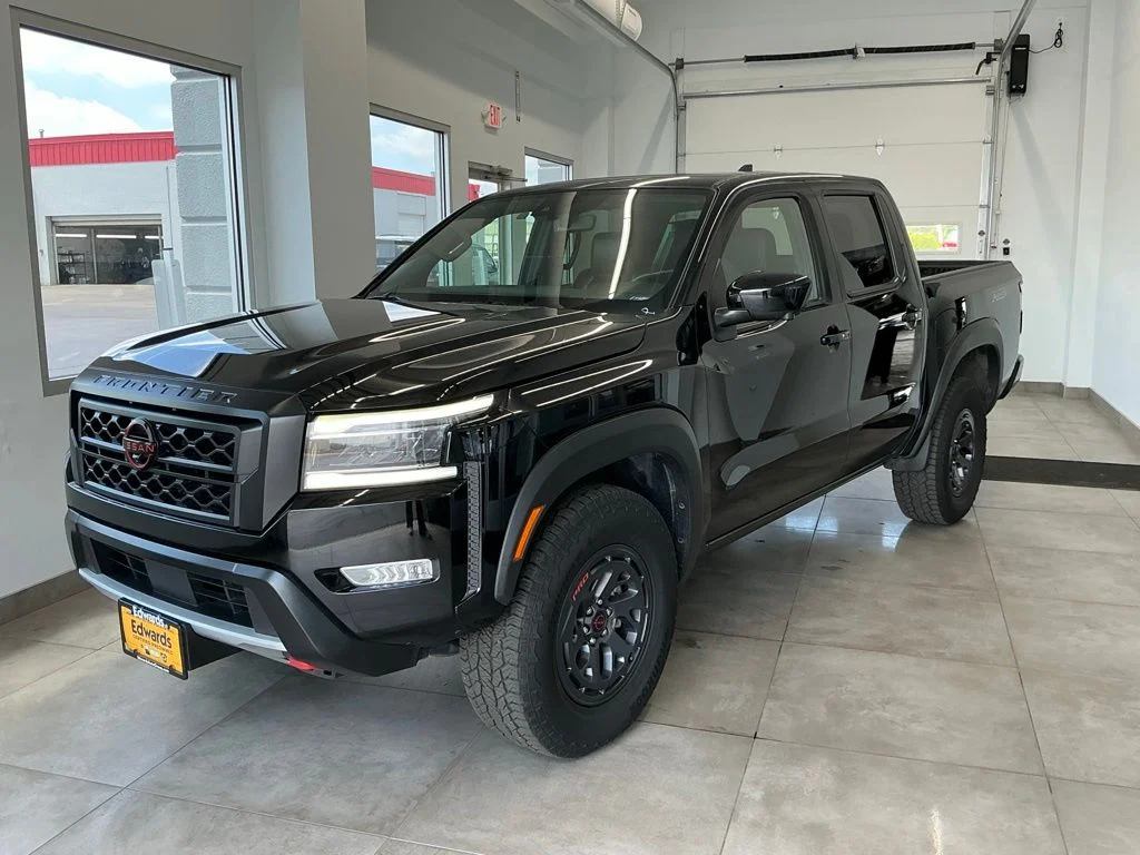 Used 2023 Black Nissan PRO-4X image 4