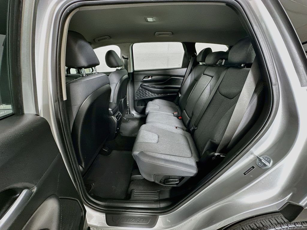 Used 2023 Silver Hyundai SE image 22
