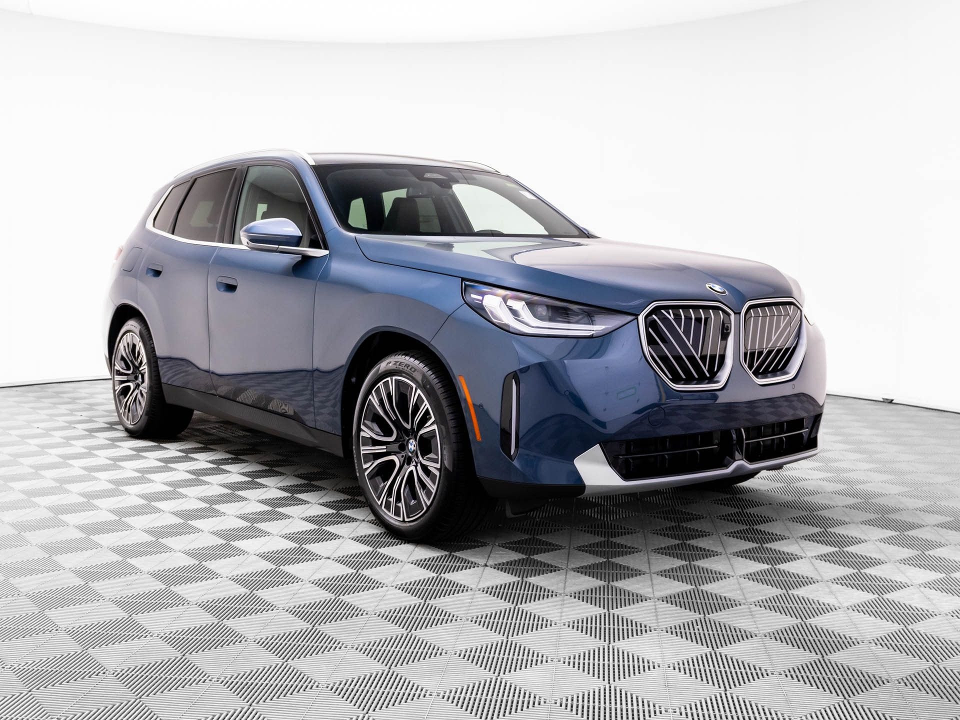 New 2026 Arctic Race Blue metallic BMW 30 xDrive image 9