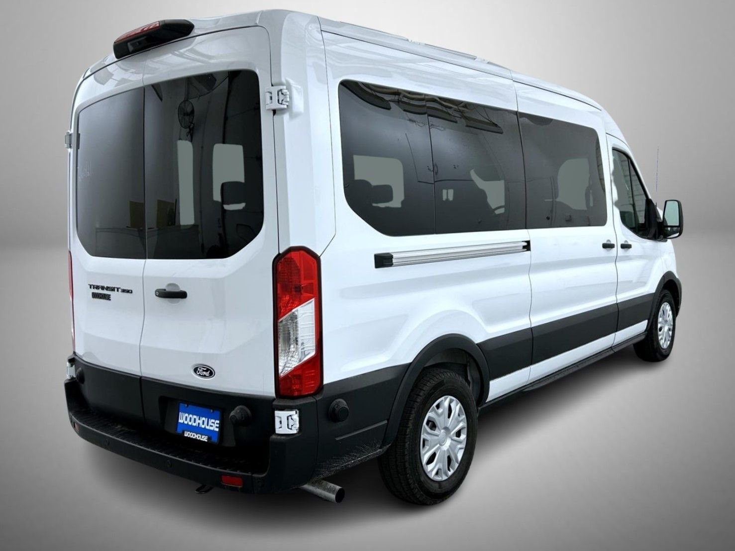 2026 Ford Transit Passenger Van XL - Photo 5