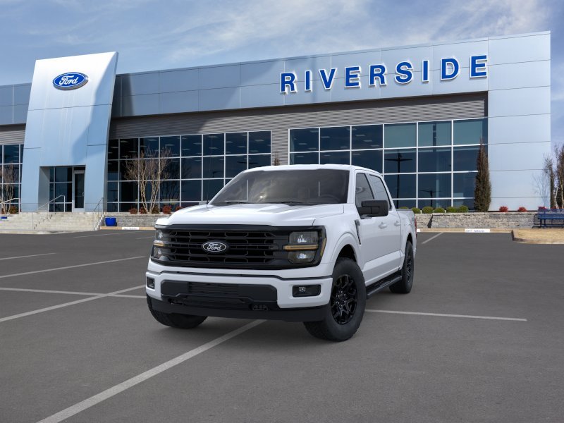 New 2026 Oxford White Ford XLT image 3