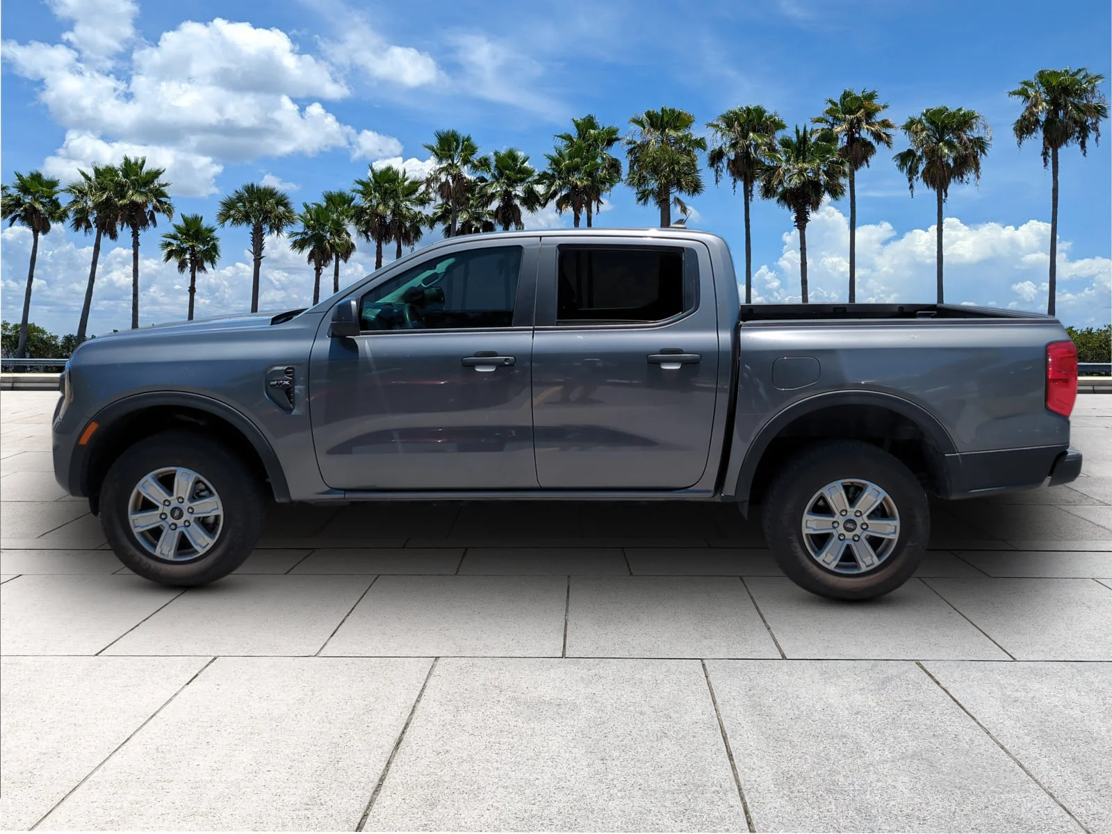 Used 2025 Carbonized Gray Metallic Ford XL image 4