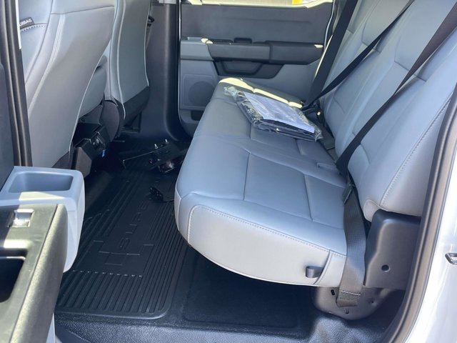 New 2026 Oxford White Ford XL image 19