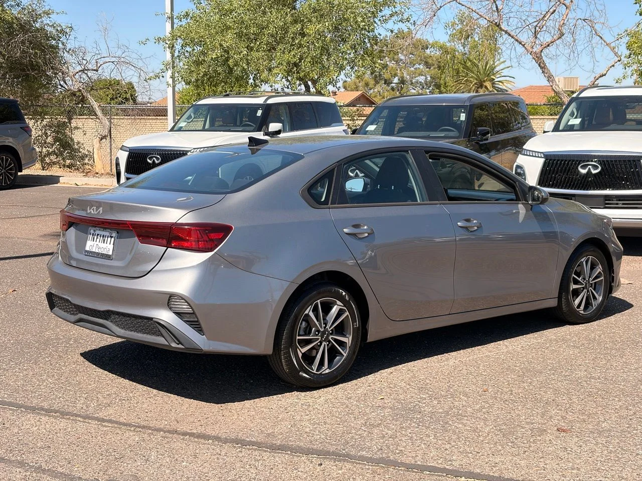 Used 2023 Steel Gray Kia LXS image 8