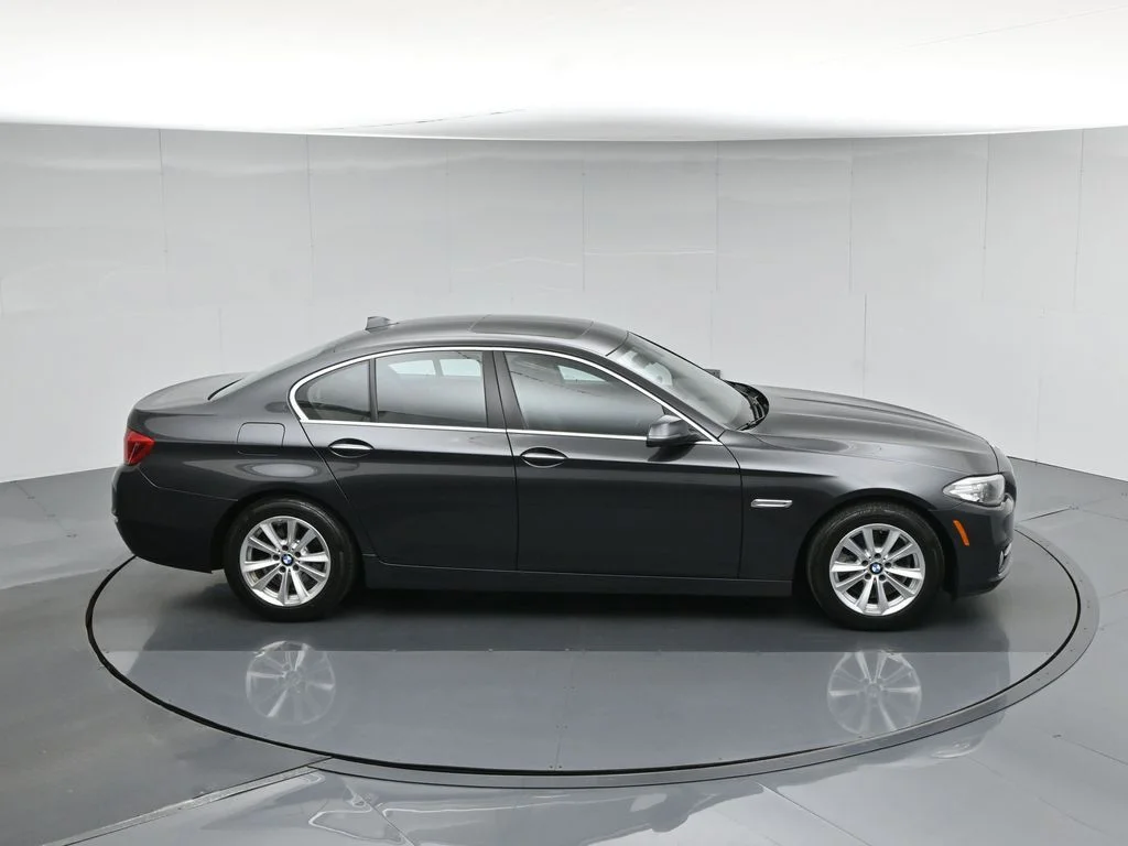 Used 2016 Gray BMW 528i image 41