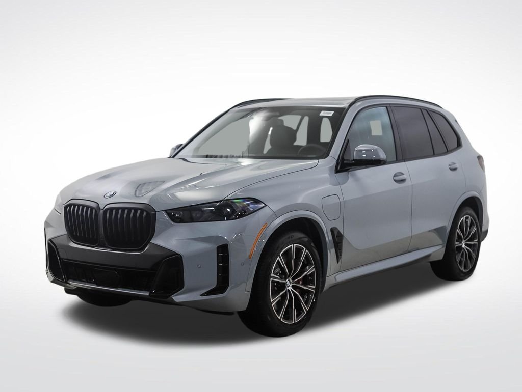 2026 BMW X5 xDrive50e's photo