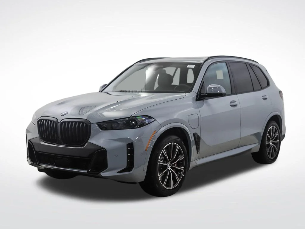 2026 BMW X5 xDrive50e's photo