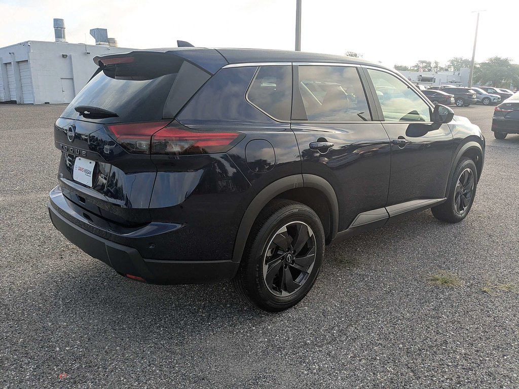 2025 Nissan Rogue SV - Photo 4