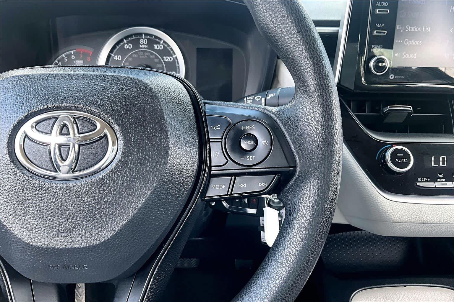 Used 2021 Blueprint Toyota LE image 24