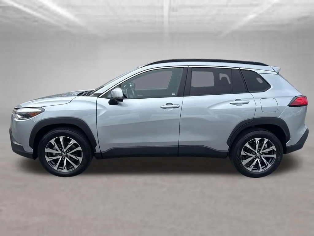 Used 2023 Silver Toyota XLE image 2