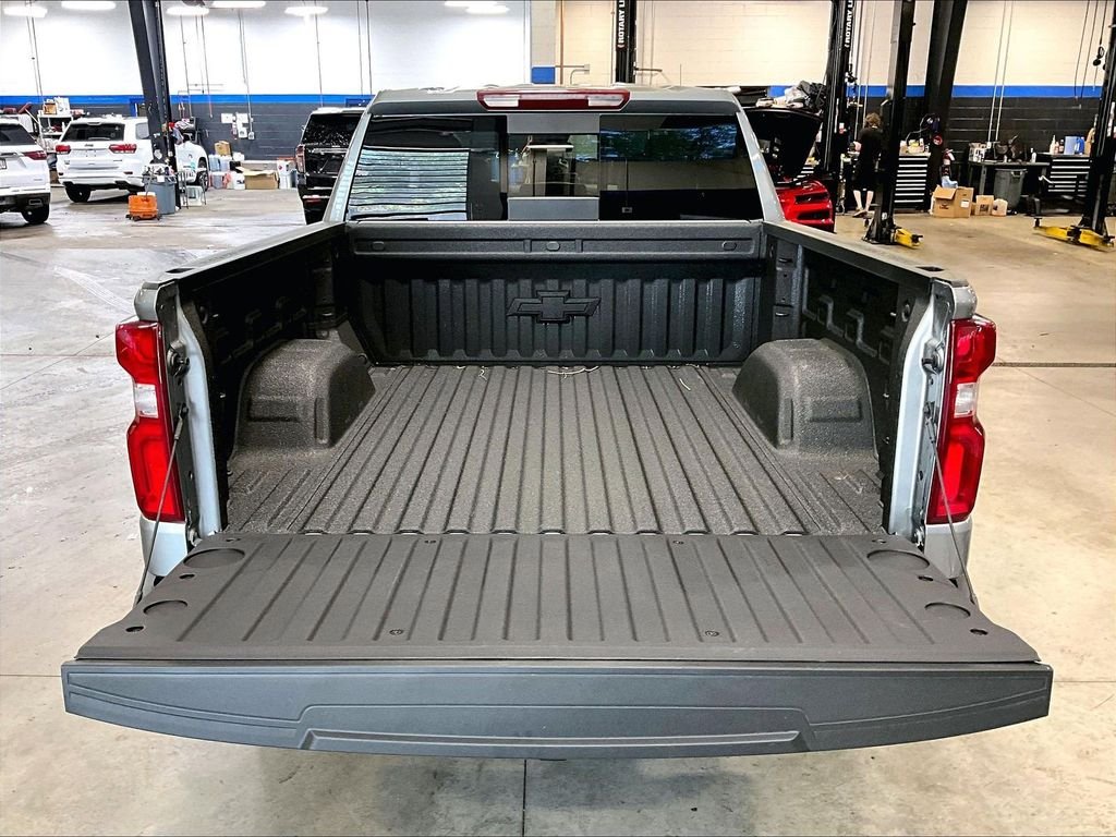 Used 2026 Gray Chevrolet RST image 32