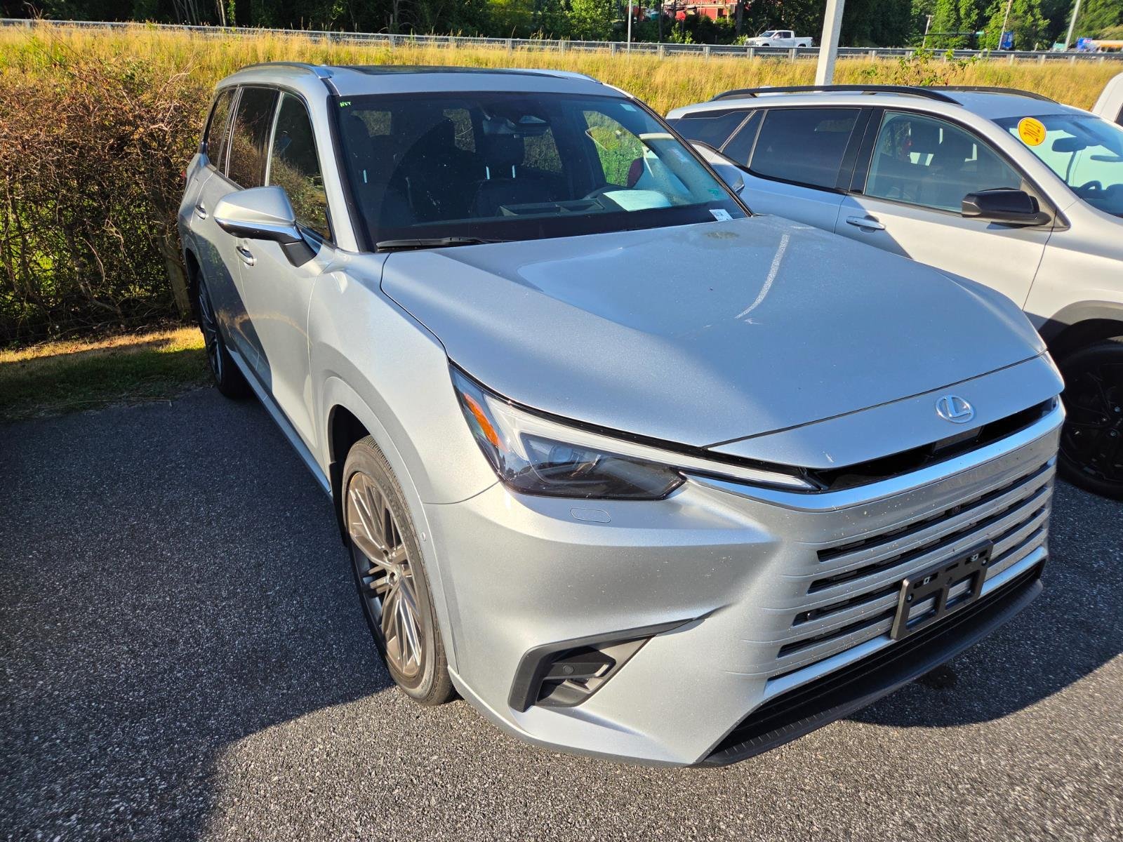 Used 2026 Silver Lexus TX 550h+ Luxury image 3