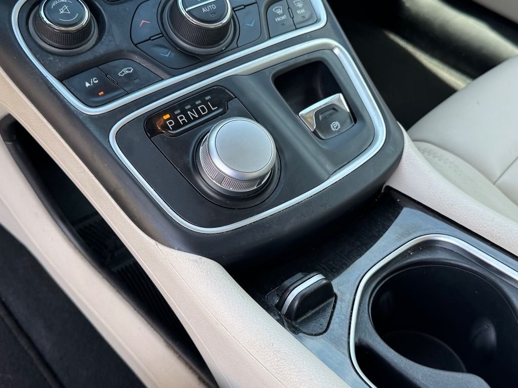 Used 2015 Gray Chrysler C image 21