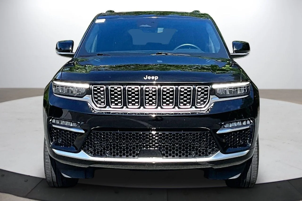 Certified Used 2025 Black Jeep Summit image 3