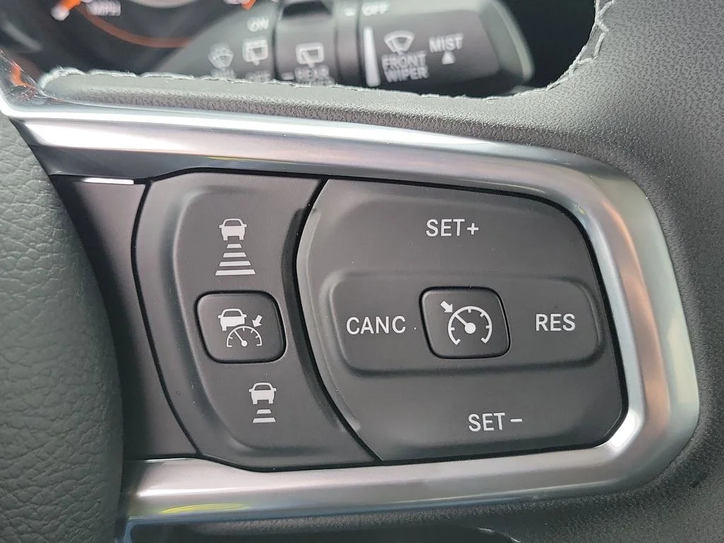 2026 Jeep Wrangler 4-Door Sahara - Photo 17