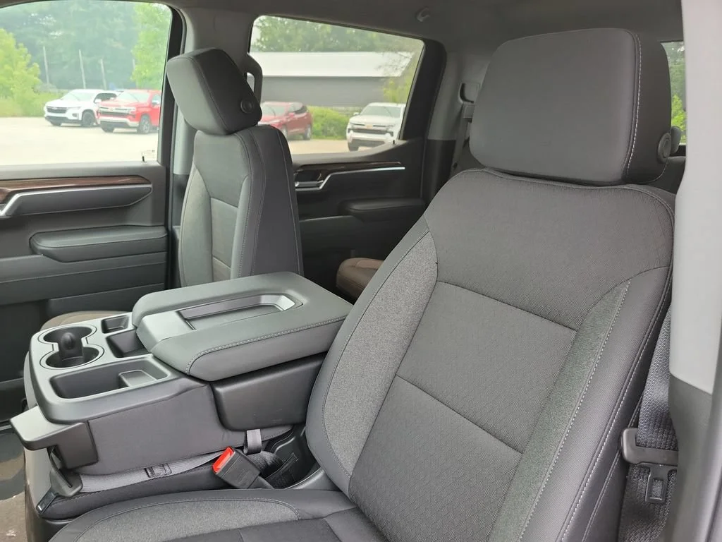 New 2026 Sterling Gray Metallic Chevrolet LT (2FL) image 5