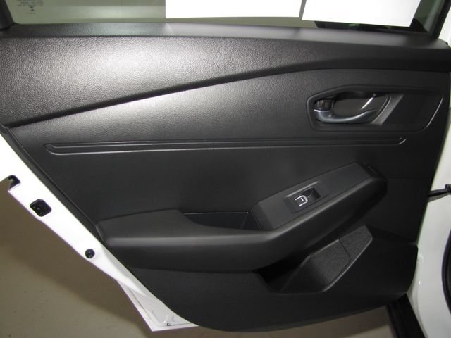 Certified Used 2025 Platinum White Pearl Honda SE image 13