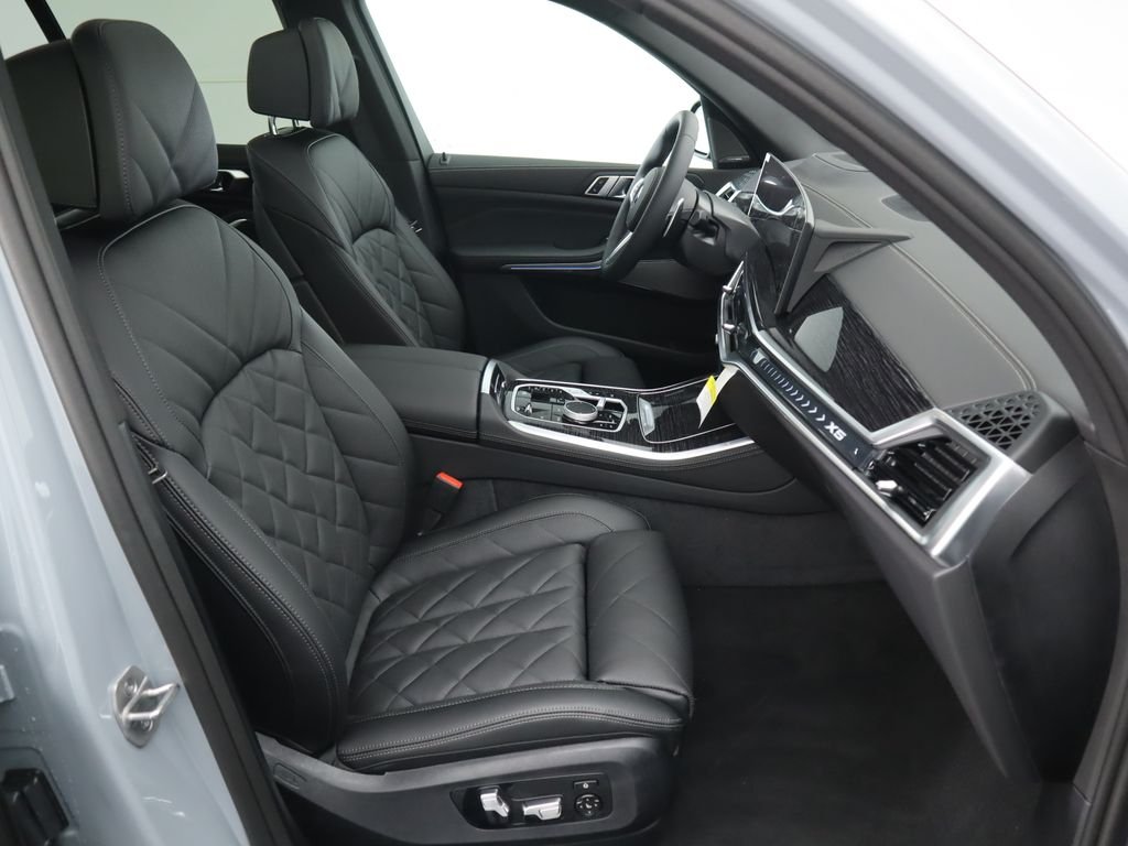 Used 2026 Gray Metallic BMW xDrive50e image 21