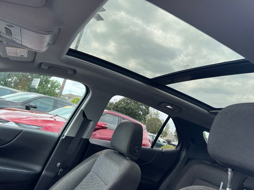 Used 2018 MOSAIC BLACK METALLIC Chevrolet LT image 6