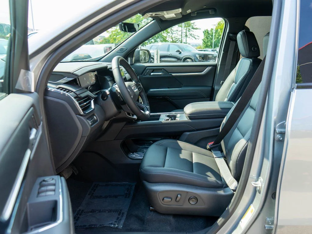 New 2026 Sterling Metallic GMC Elevation image 52