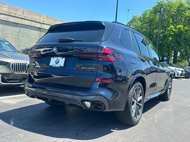 New 2026 Carbon Black Metallic BMW xDrive50e image 3