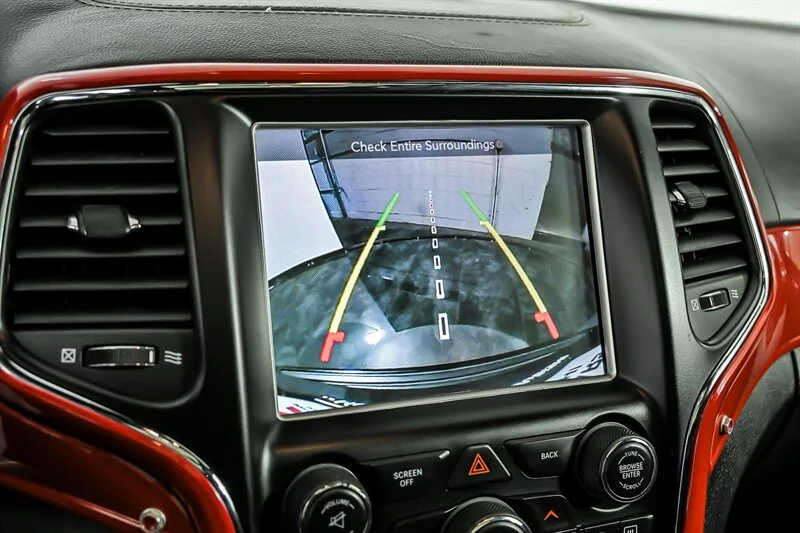 Used 2016 Brilliant Black Crystal Pearl Coat Jeep SRT image 27