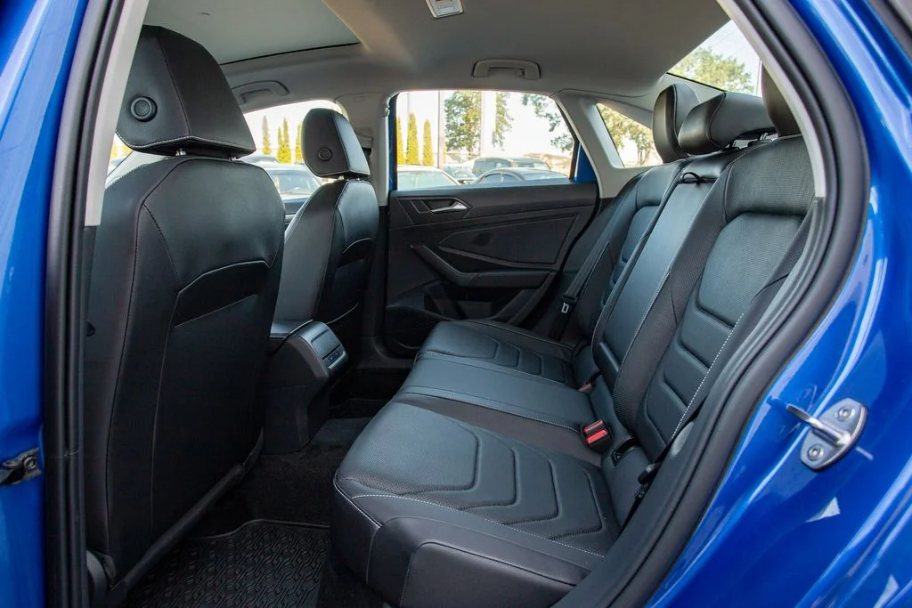 Used 2023 Blue Metallic Volkswagen 1.5T SEL image 18