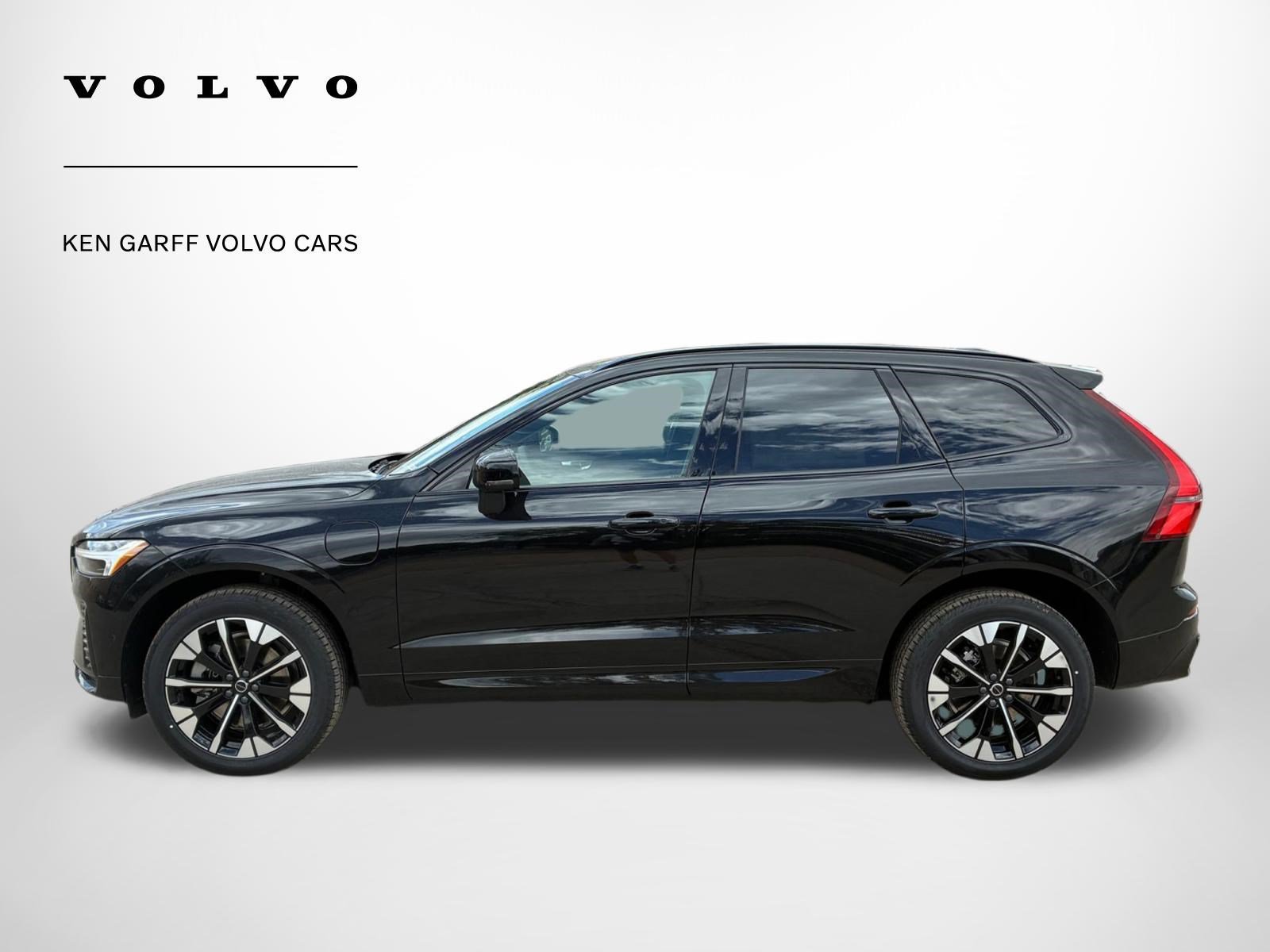 New 2026 Onyx Black Volvo Plus image 7