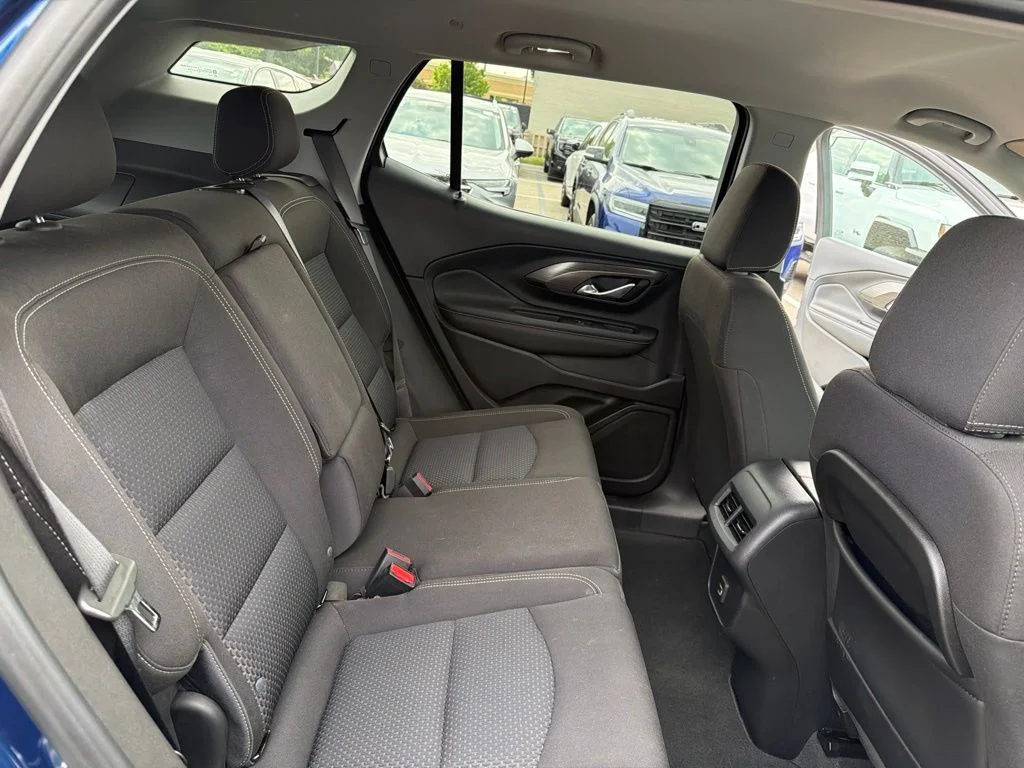 Used 2023 Blue GMC SLE image 22
