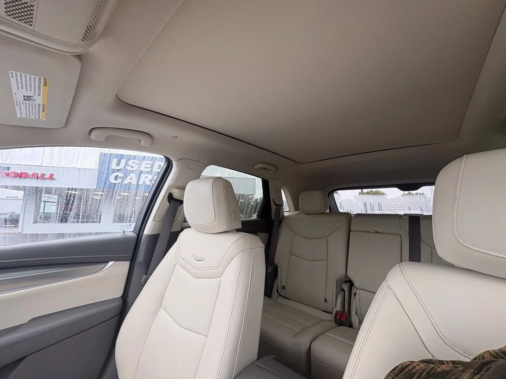 Used 2023 CRYSTAL WHITE TRICOAT Cadillac AWD Premium Luxury image 19
