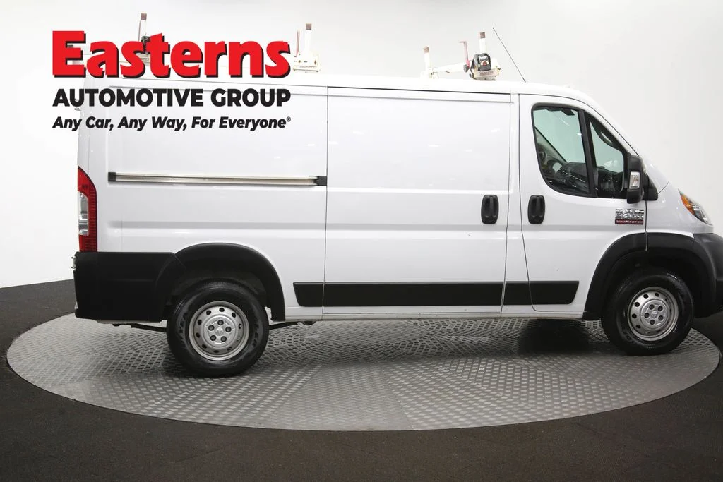 Used 2021 White Ram Base image 42