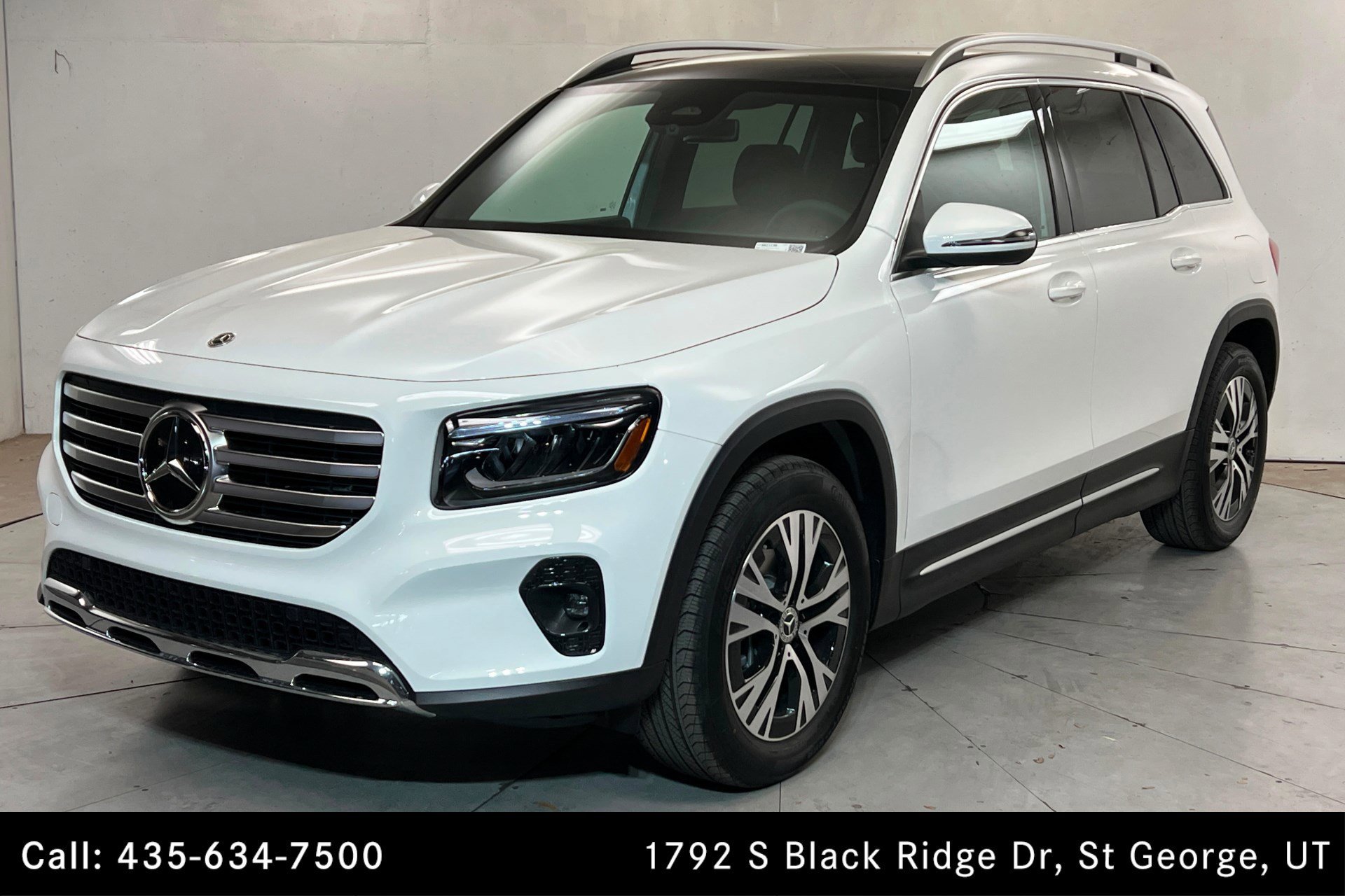 2026 Mercedes-Benz GLB GLB 250 4MATIC's photo