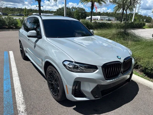 Used 2022 Gray BMW sDrive30i image 1