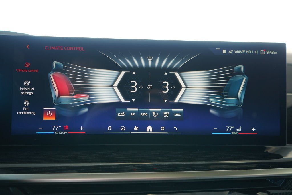 Used 2026 Manhattan Green Metallic BMW xDrive40i image 18